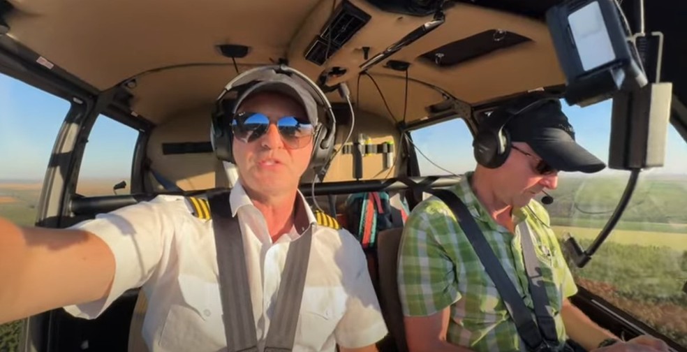Pilotos viajam com helicóptero R66 Turbine para dar volta ao mundo — Foto: Redes sociais/ Reprodução