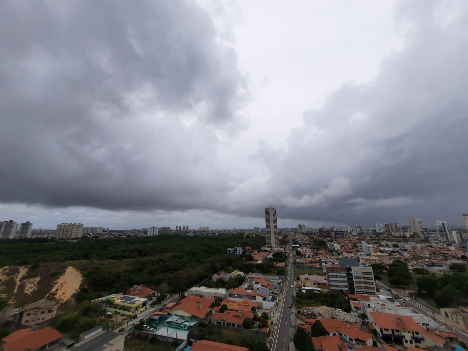 Inmet alerta para chuvas intensas em Natal e mais 150 cidades do RN; veja lista
