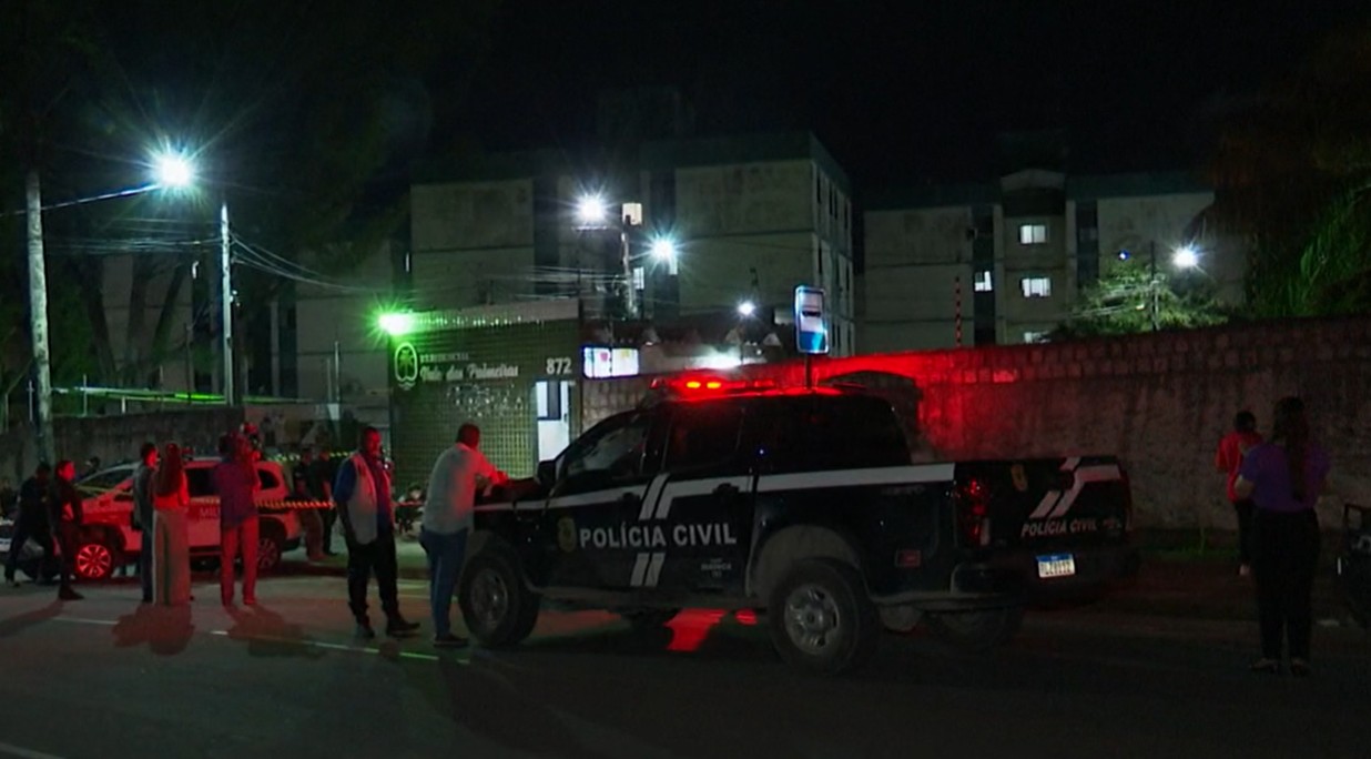 Jovem e primo são mortos a tiros a menos de 400 metros, em João Pessoa