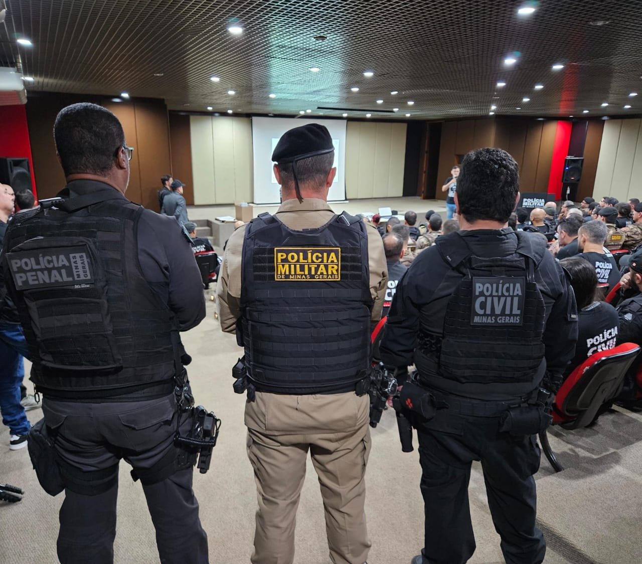 Onze são presos em operação contra o crime organizado em Araguari; outros mandados foram cumpridos em cidades da região