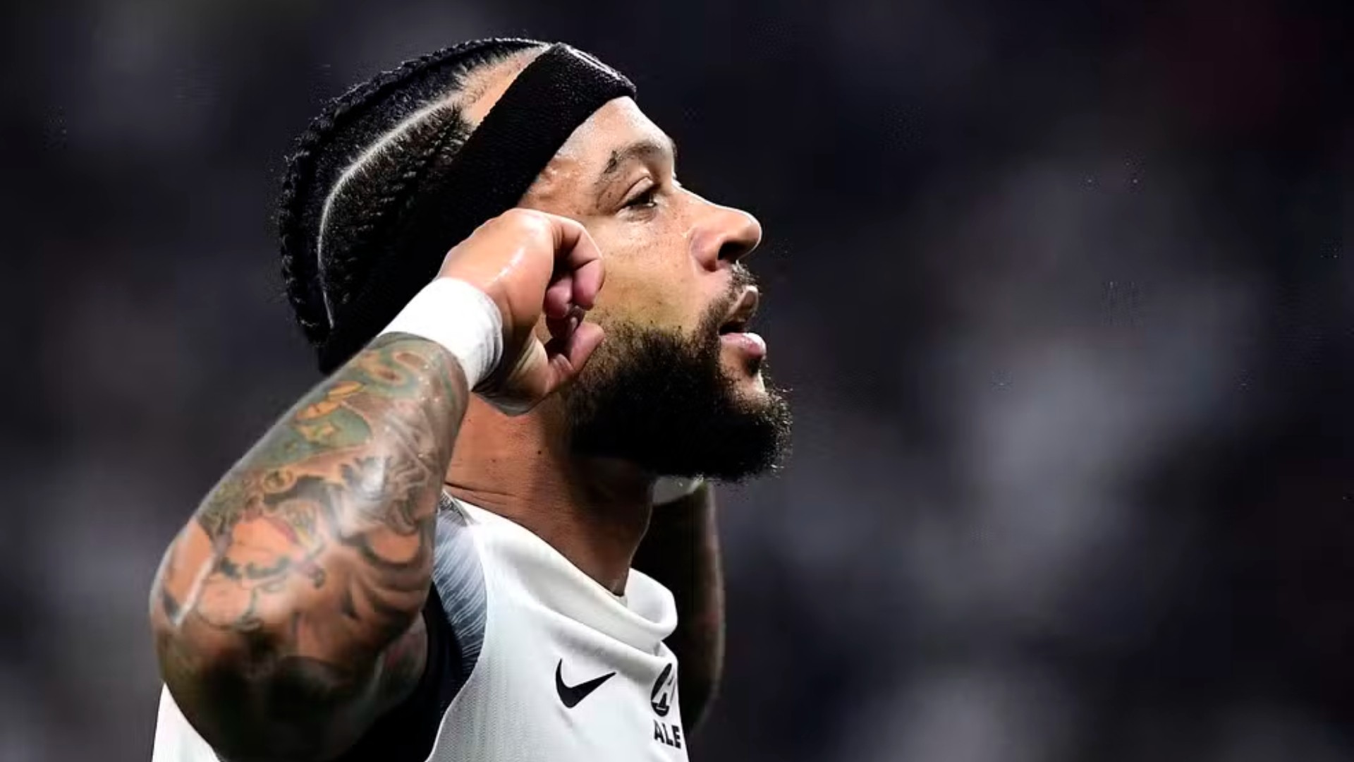 Como Memphis Depay aproveitou passagem pelo Corinthians para investir na carreira musical