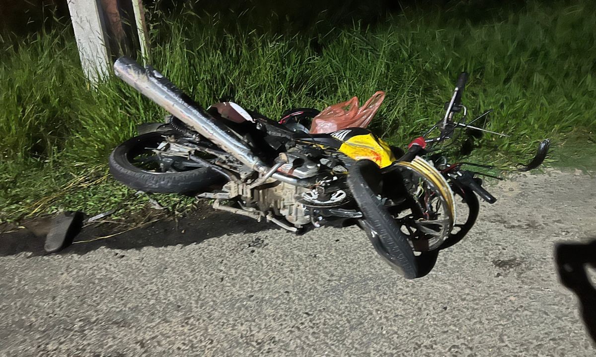 Acidente entre carro e moto deixa uma pessoa morta no sul da Bahia