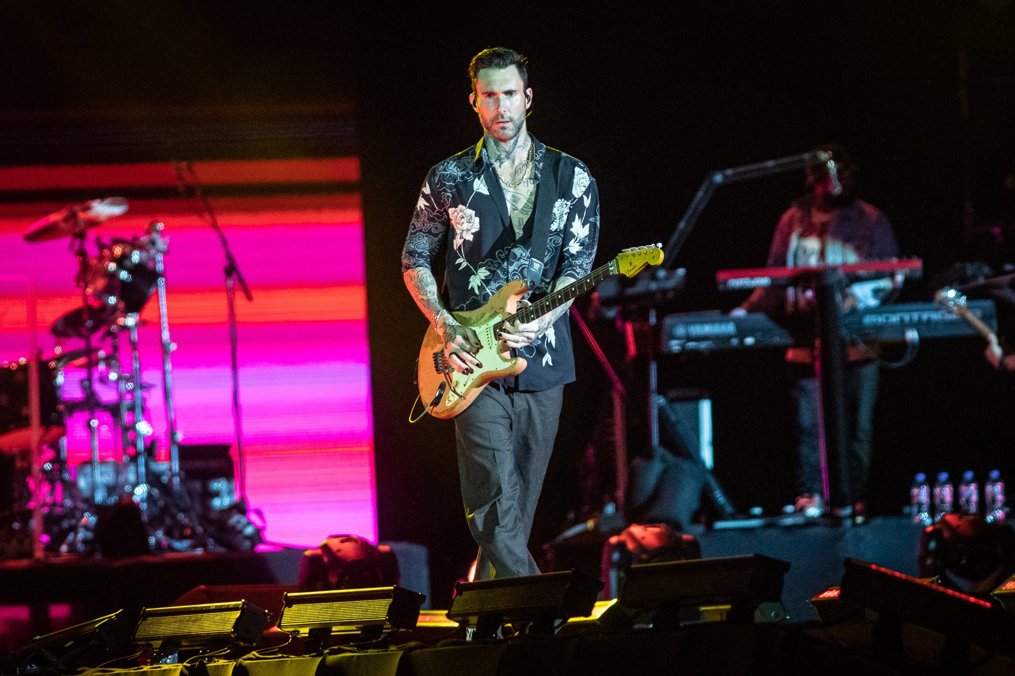 Primeira cidade do país a receber turnê de Maroon 5 prevê movimentação de R$ 20 milhões durante evento
