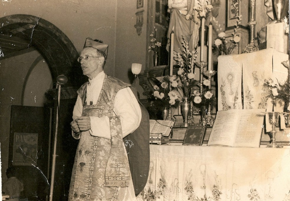 Dom Lustosa durante celebração eucarística — Foto: Arquidiocese de Fortaleza