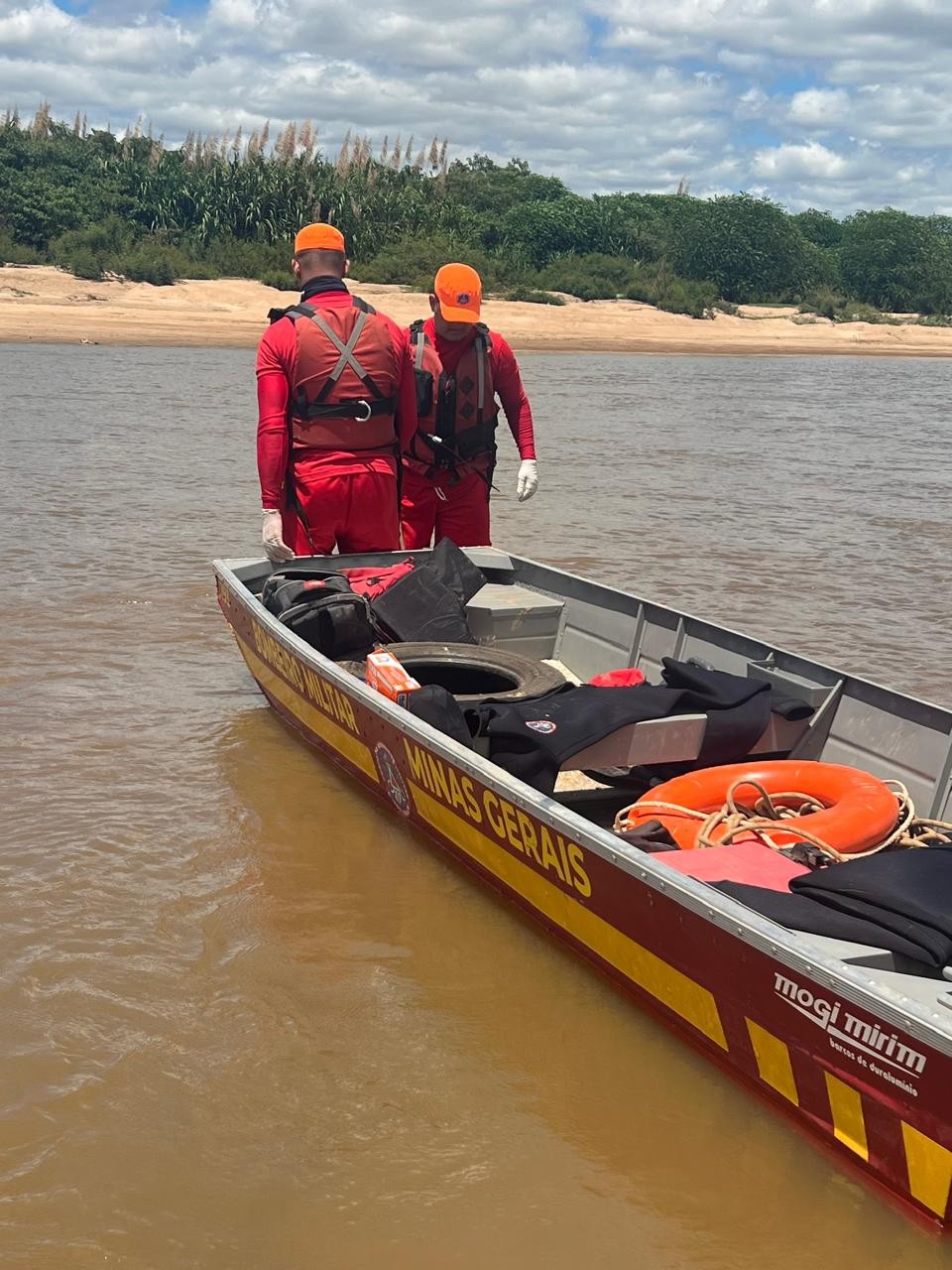 Homem desaparecido no Rio Doce é encontrado morto após um dia de buscas em Naque