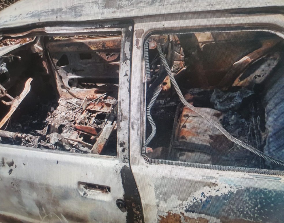Mulher que morreu após ser queimada dentro de carro tinha medida protetiva contra marido — Foto: Reprodução/RPC