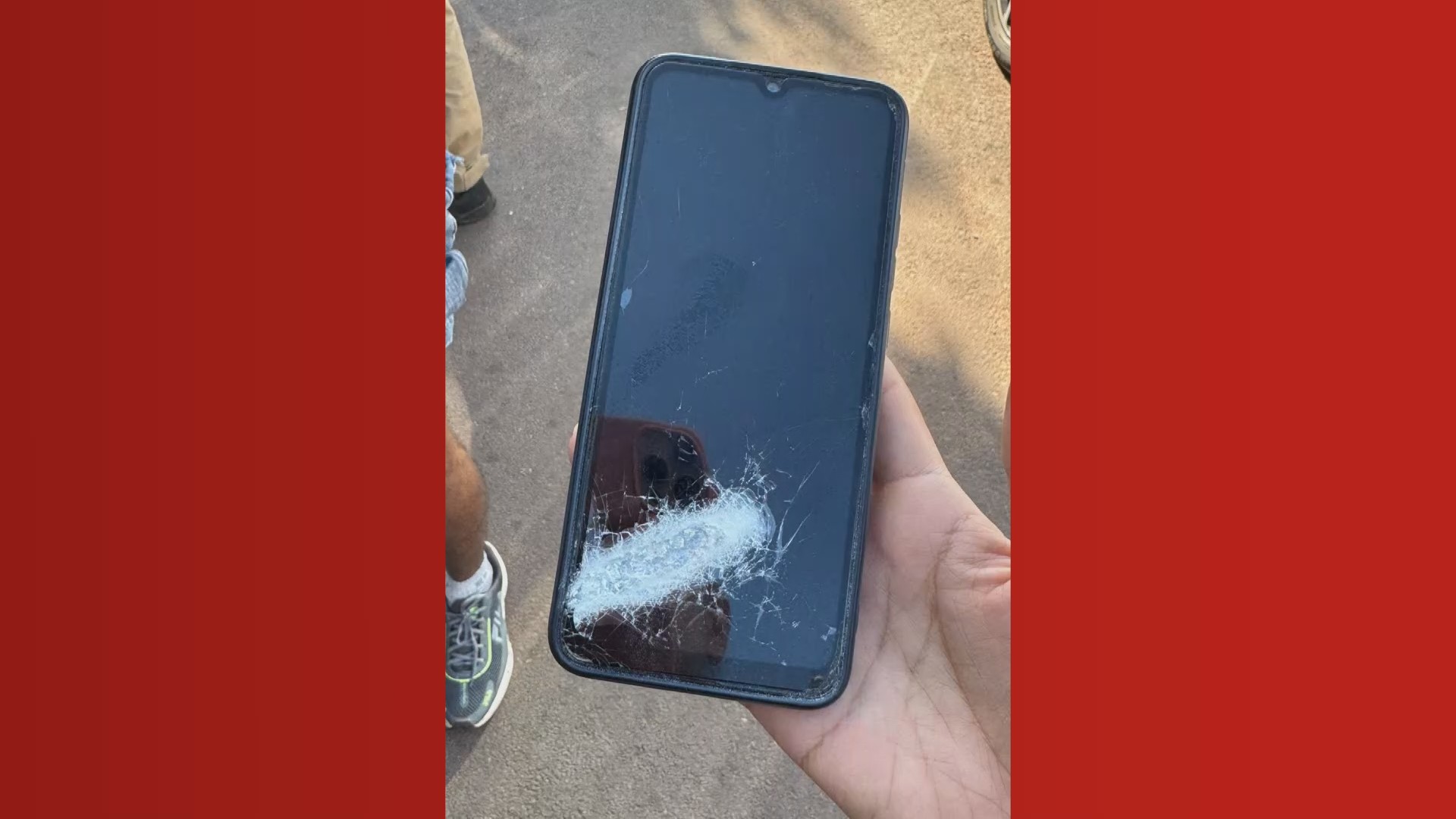 Homem é alvo de tiro no Paraná, mas é salvo por celular que estava no bolso da calça