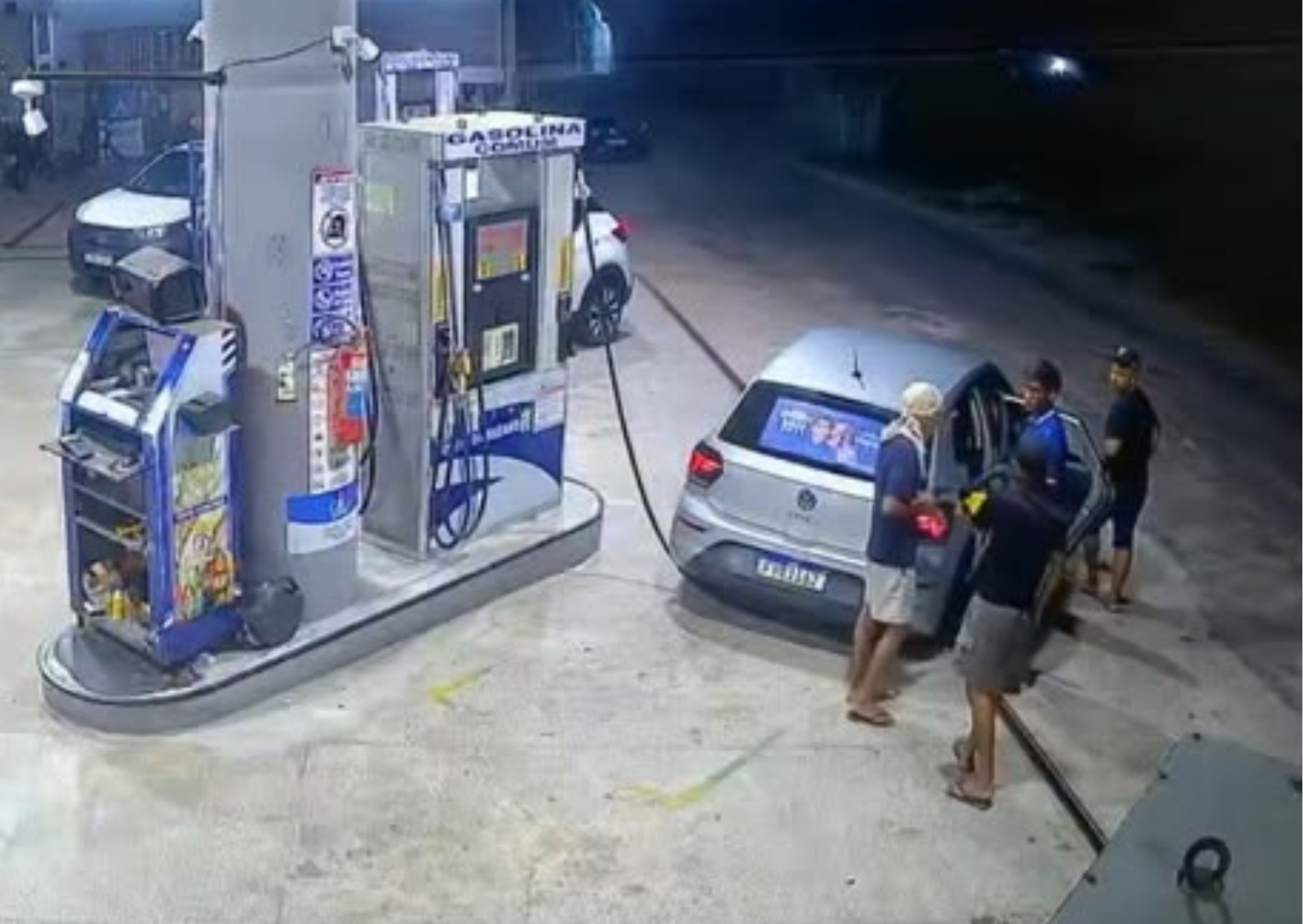 Criminosos rendem funcionários e clientes durante assalto a posto de combustíveis em Bragança