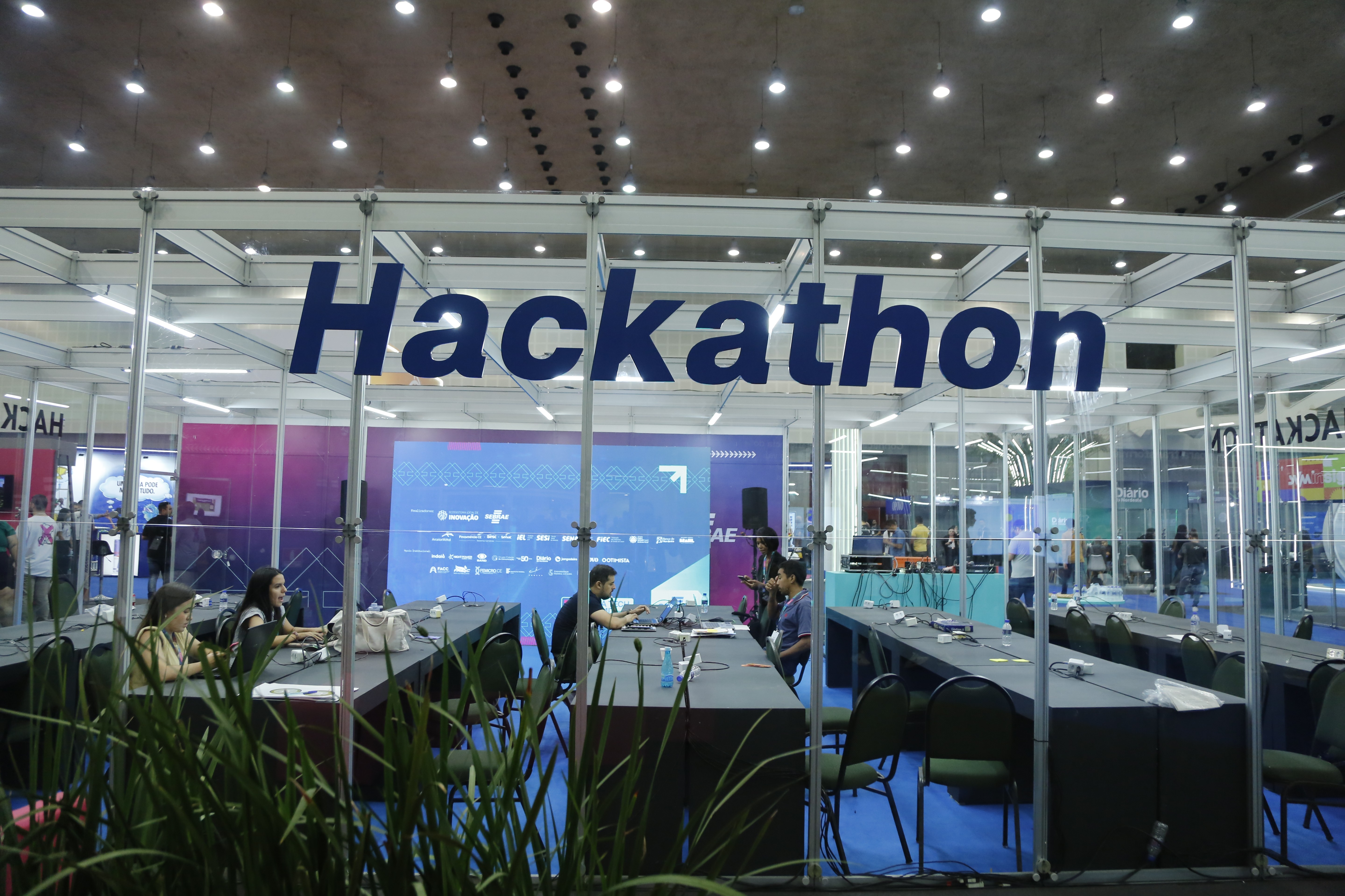 Hackathon STS 2025 desafia participantes a criar soluções inovadoras para os municípios cearenses