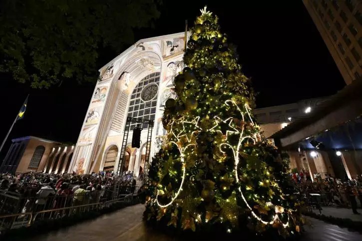 Santuário Nacional de Aparecida inaugura presépio e iluminação de Natal; veja fotos