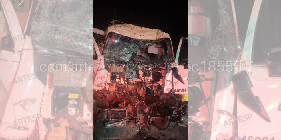 1 de 2
Acidente aconteceu no km 327 da Rodovia Marechal Rondon (SP-300) &mdash; Foto: Artesp/Divulga&ccedil;&atilde;o