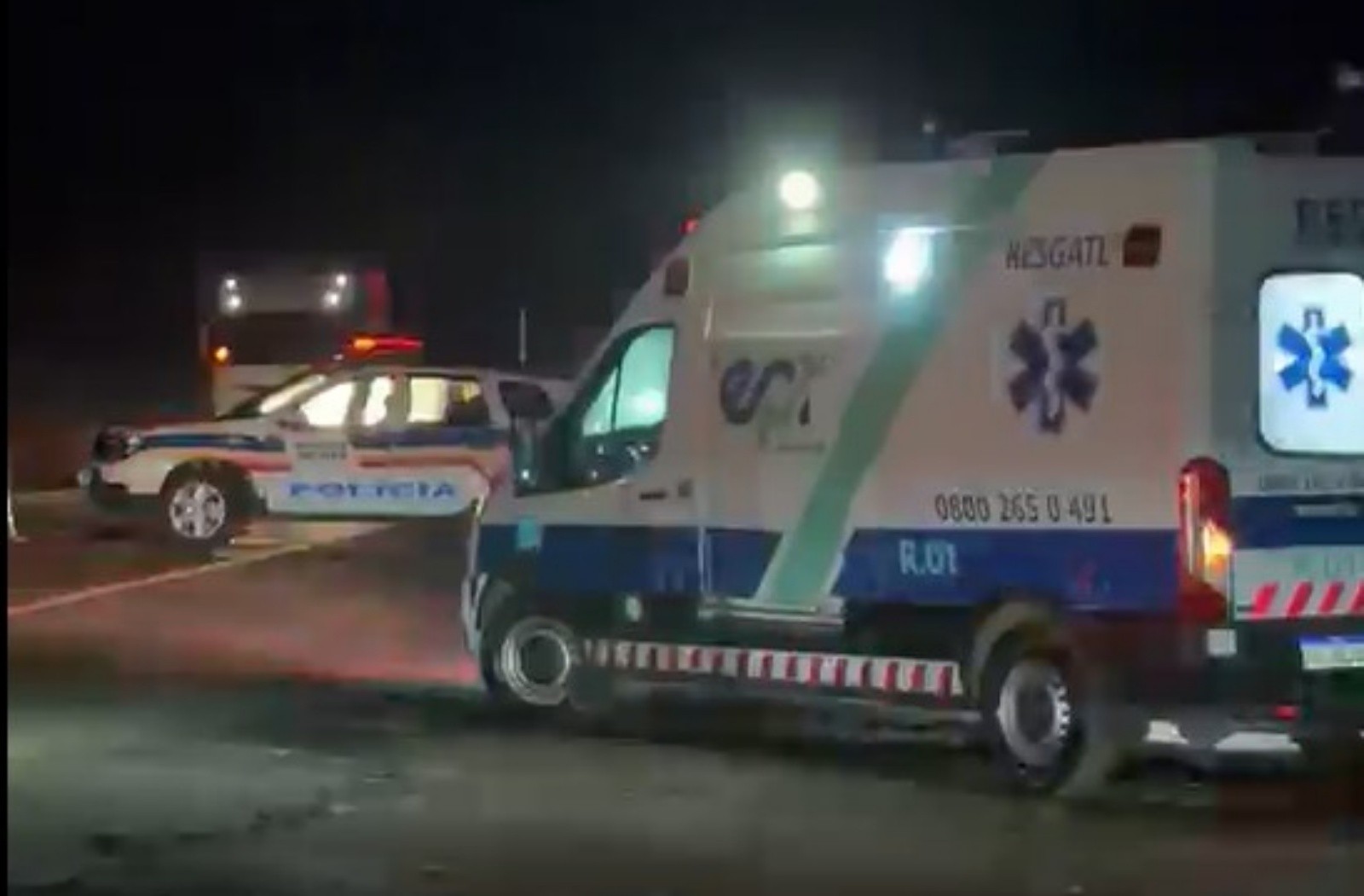 Mulher morre após cair de moto e ser atingida por caminhão em Arceburgo, MG