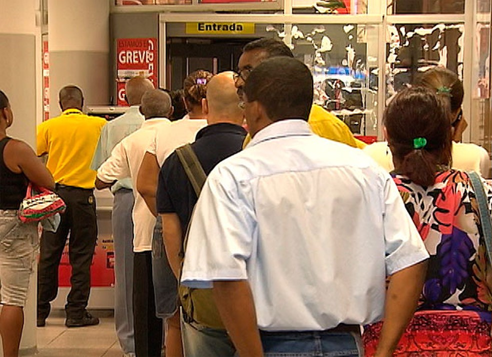 Procon Fortaleza quer que consumidor seja indenizado de R 1 mil se ficar mais de 15 minutos na fila de banco Ceara G1