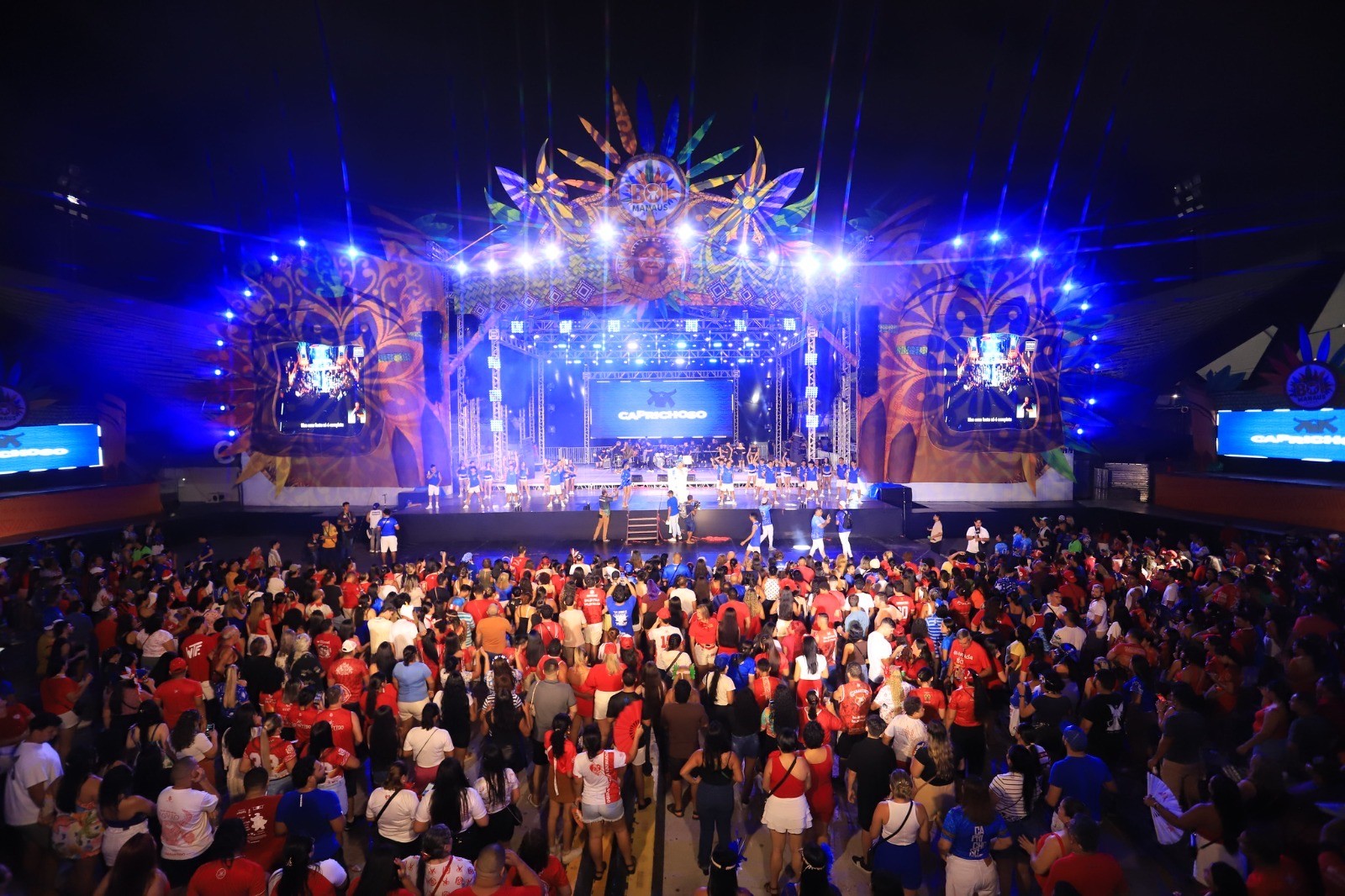 Boi Manaus 2025: primeira noite celebra 356 anos de Manaus com toadas e festa no Sambódromo