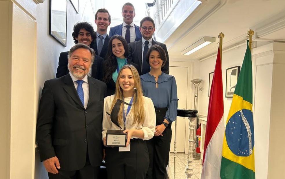 Estudantes da Ufba vencem competição internacional na Holanda — Foto: Divulgação/Embaixada do Brasil na Haia