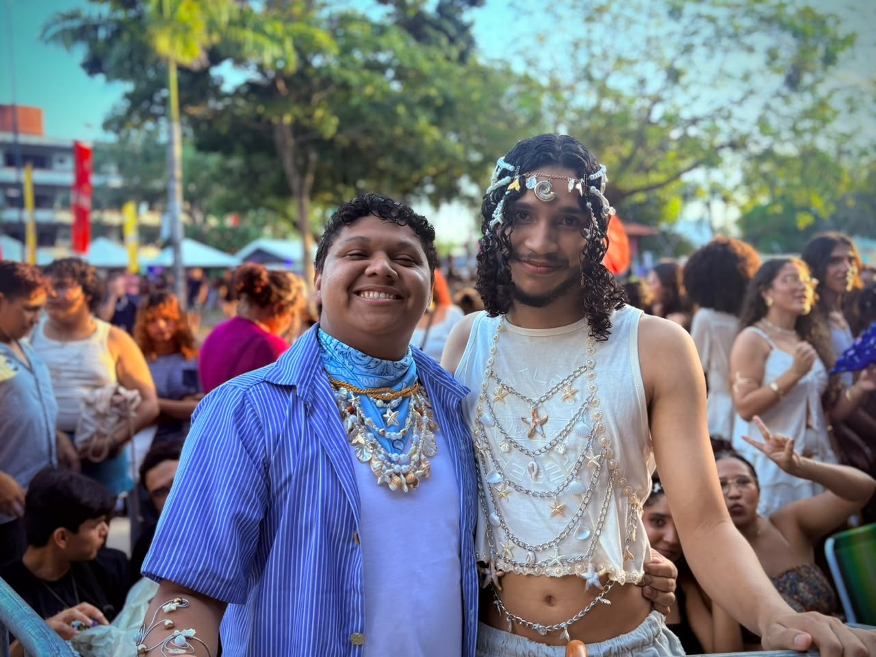 Daniel e Alemax chegaram nas primeiras horas da manhã deste sábado (18) — Foto: Crystofher Andrade/g1