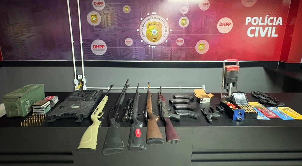 Suspeito de atirar contra motorista por aplicativo é preso com arsenal de armas em Maceió