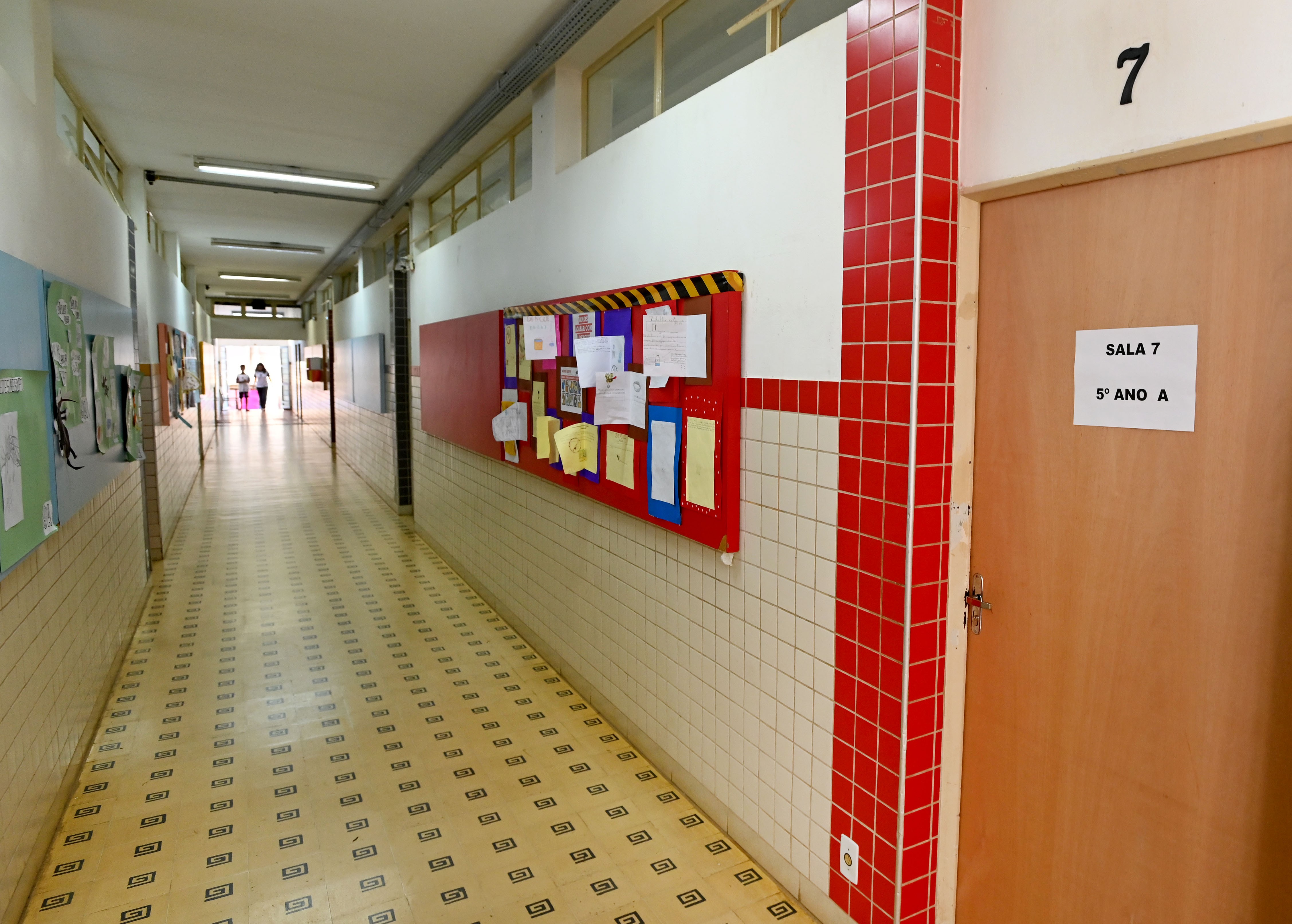 Campinas define regras para câmeras de segurança em escolas municipais e veta instalação em salas de aula