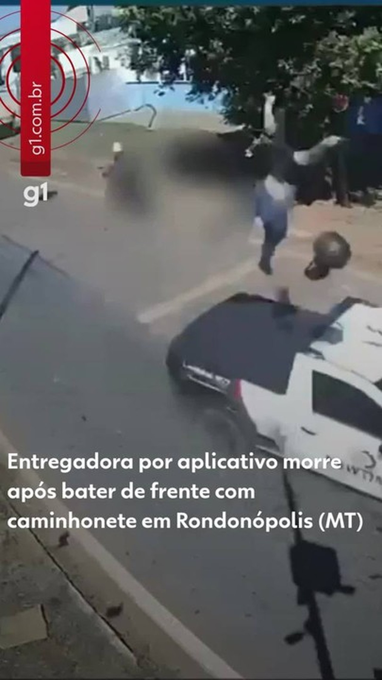 Vídeo: entregadora por aplicativo morre após bater de frente com caminhonete em MT 