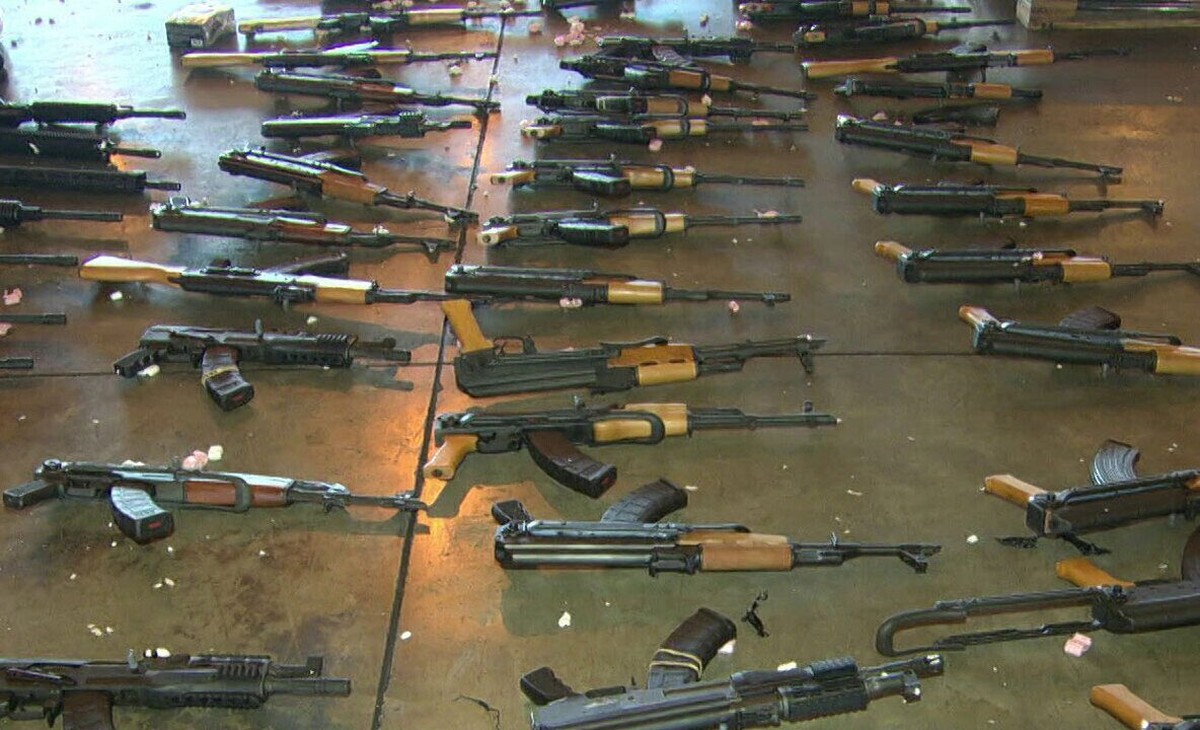 Federal Police Seize 47 Rifles, Ammunition in Rio de Janeiro