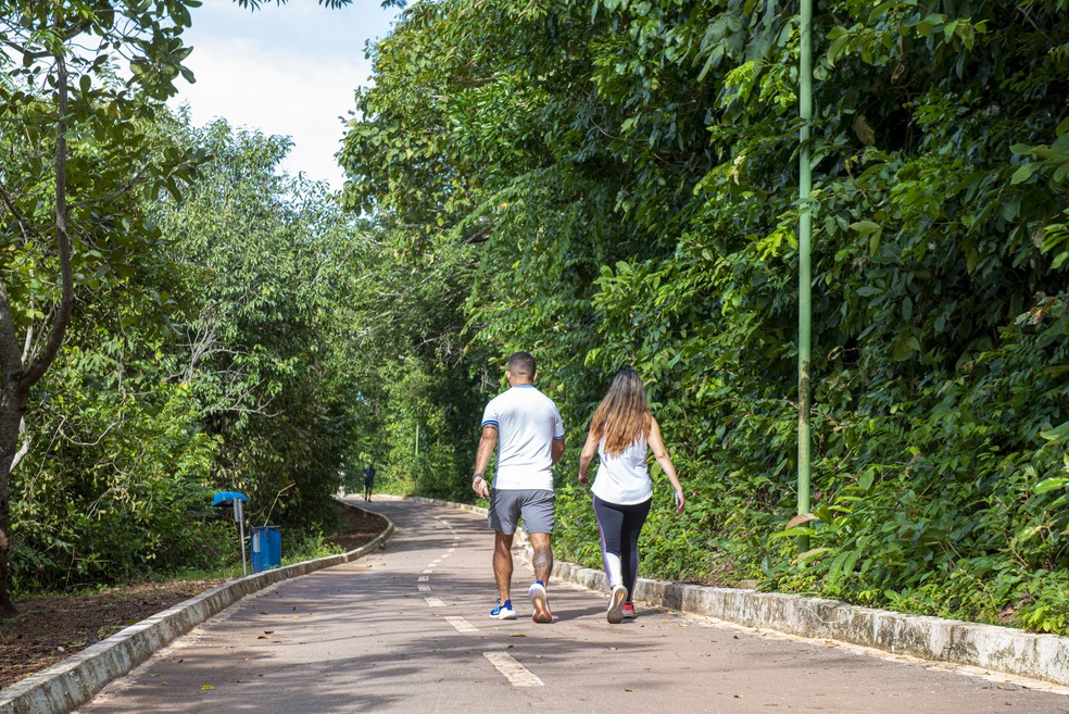 Áreas de grande circulação, como pista de caminhada, são frequentemente monitoradas — Foto: Regiane Rocha/Secom Palmas