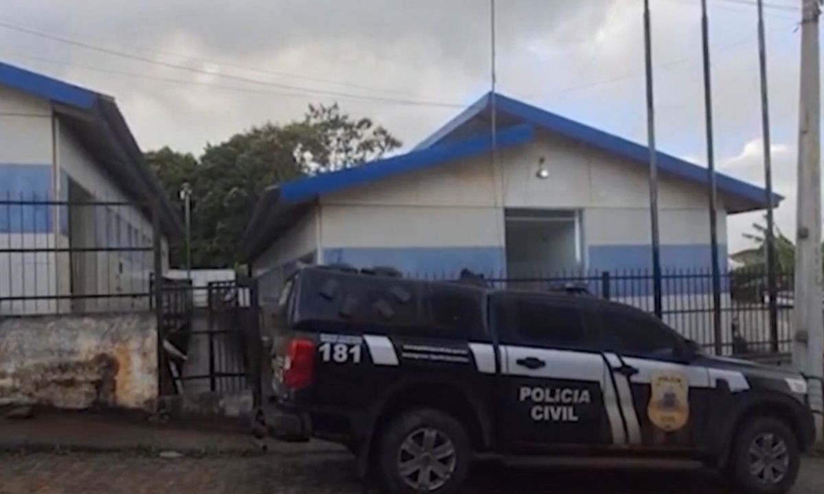 Homem é preso em flagrante após manter companheira e filhos em cárcere privado na Bahia