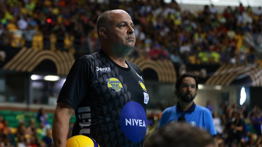 Paulo Coco deixa comando técnico do Praia Clube - Foto: (Patricy Albuquerque/Praia Clube)