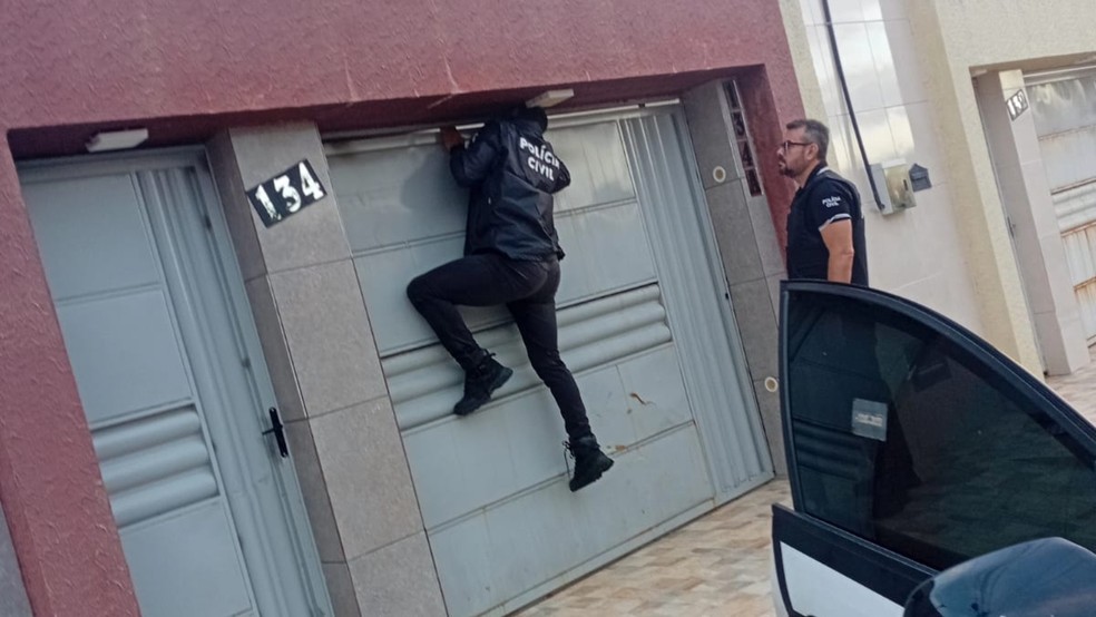 Cerca de 62 policiais participaram da ação, que ainda cumpriu 20 mandados de busca e apreensão. — Foto: Divulgação/SSPDS
