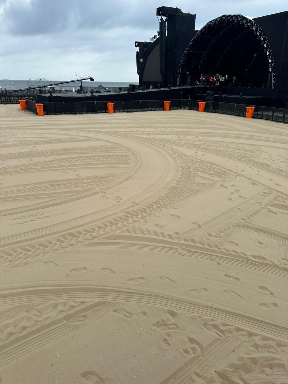 Praia de Copacabana antes da festa da virada — Foto: Suelen Bastos/g1
