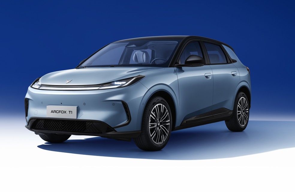 BAIC Arcfox T1 chega ao Brasil em 2026 — Foto: Divulgação / BAIC