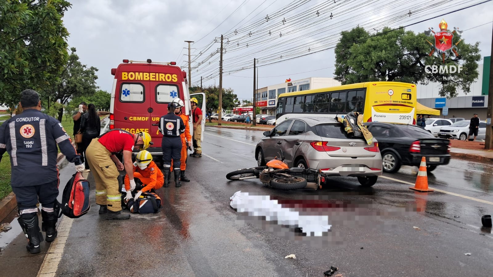 Pedestre é atingido por moto e morre no Jardim Botânico, em Brasília
