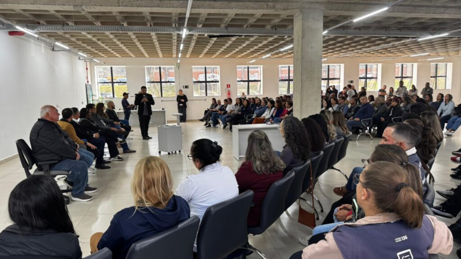 Prefeitura de Poços sanciona leis de incentivo financeiro aos agentes de saúde