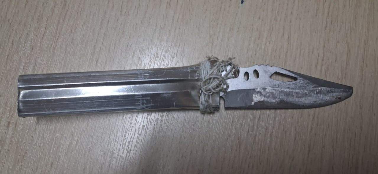 Vendedor ambulante esfaqueia aposentado durante discussão em praça no Centro de Piracicaba 