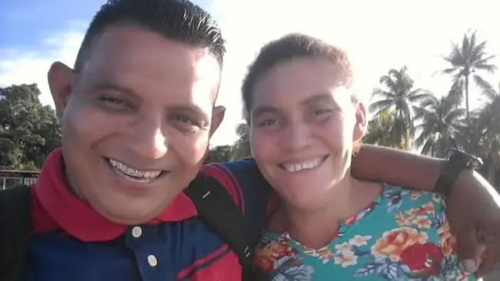Cristian Donely Ruiz Pineda e Carolina Martínez. — Foto: Carolina Martínez via BBC