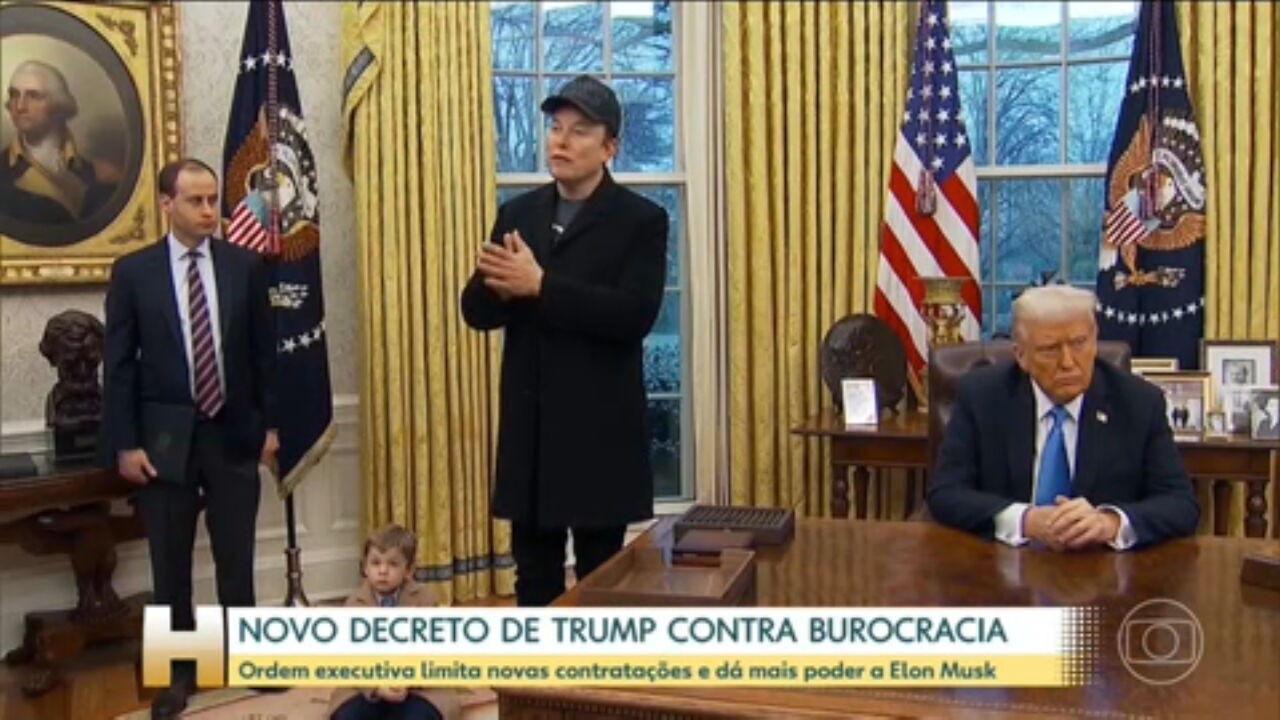 Trump assina decreto que prevê demitir servidor que não for 'fiel' a sua agenda de política externa