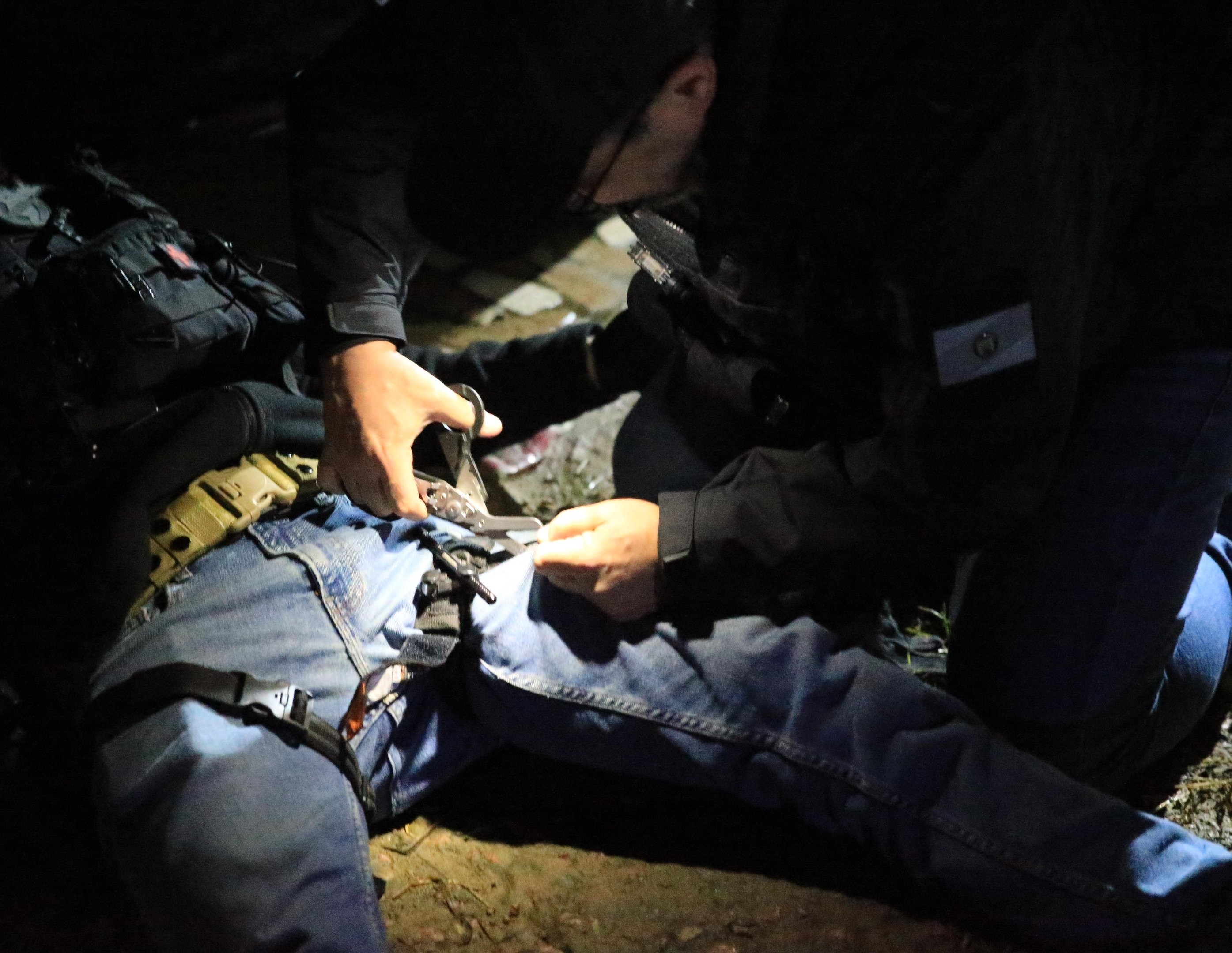 VÍDEO: policial é baleado durante operação no RS; 30 foram presos