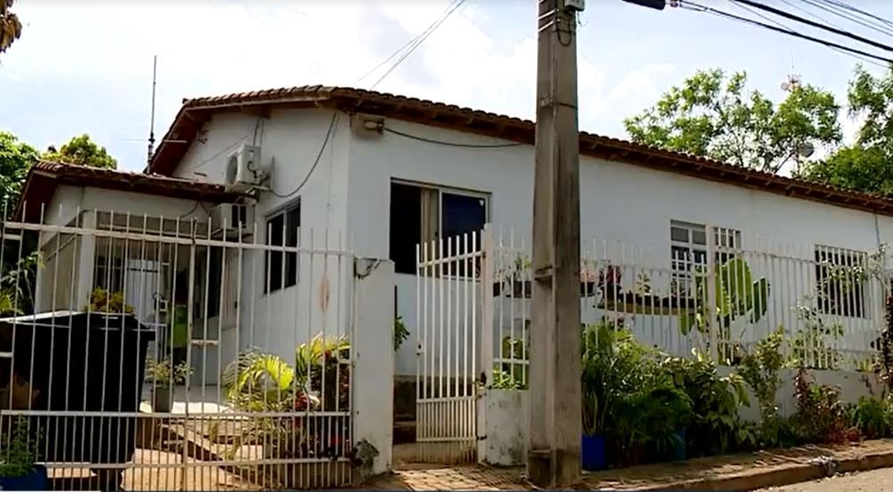 Casal é assassinado a tiros dentro de casa no ES; corpos foram encontrados por irmão