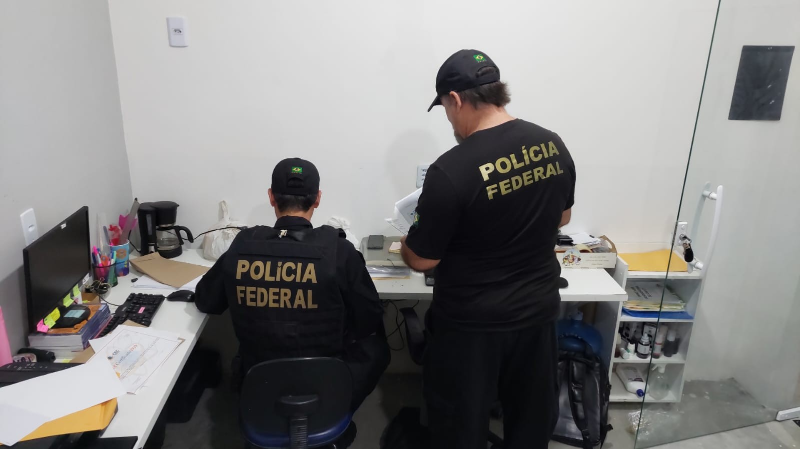 Diplomas falsos: PF mira esquema em curso de vigilantes em Cabo Frio