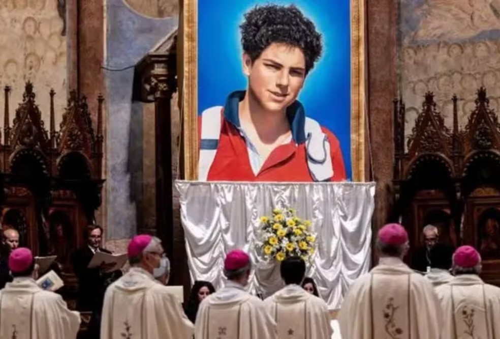 Segundo a fé católica, Carlo Acutis intercedeu para um milagre no Brasil — Foto: Getty Images via BBC