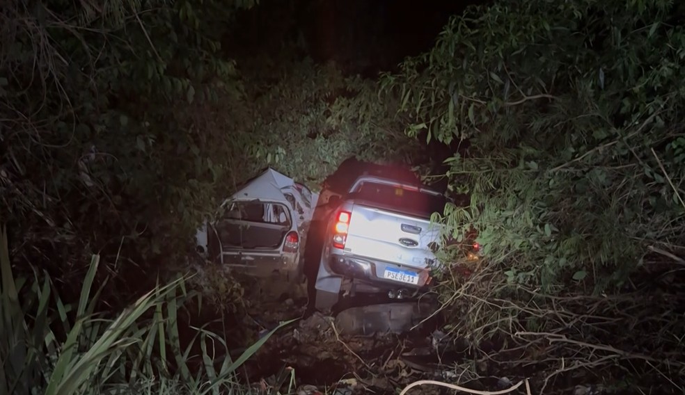 Socorrista do Paraná atende acidente e descobre que vítimas eram irmão e cunhada — Foto: Imagens cedidas/Júlio César Alves/rádio Ampére