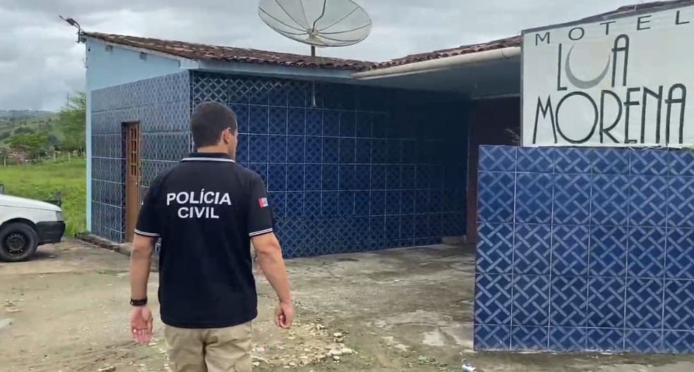 Polícia Civil esteve no local para colher depoimentos — Foto: PC-AL