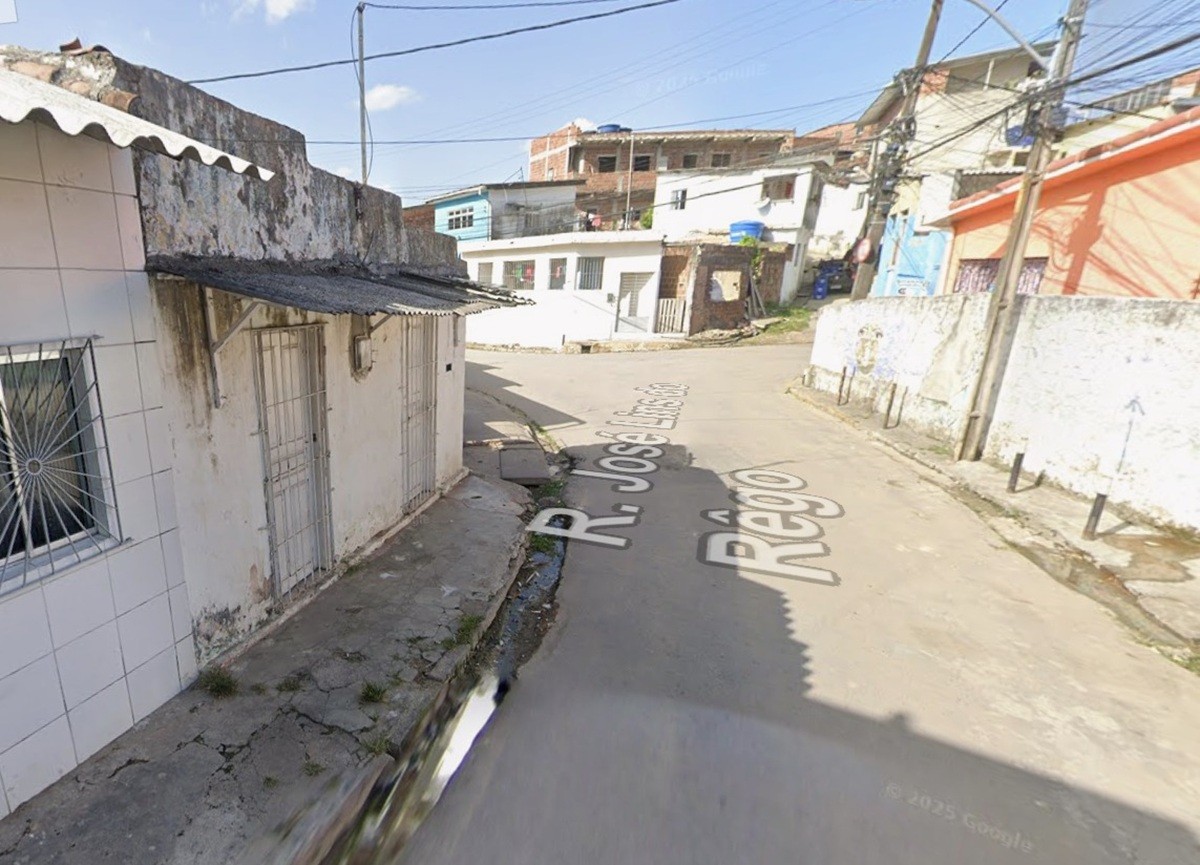Ataque a tiros deixa homem morto e outros três feridos dentro de bar no Grande Recife