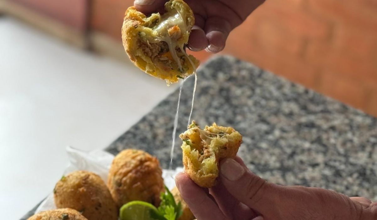 Sabor de Casa: aprenda a fazer bolinho de pernil com provolone