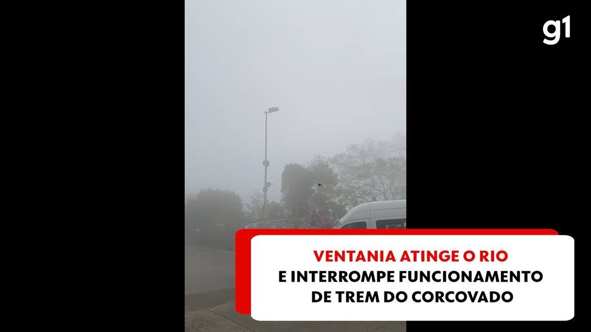 Ventania atinge o Rio e interrompe funcionamento de trem do Corcovado