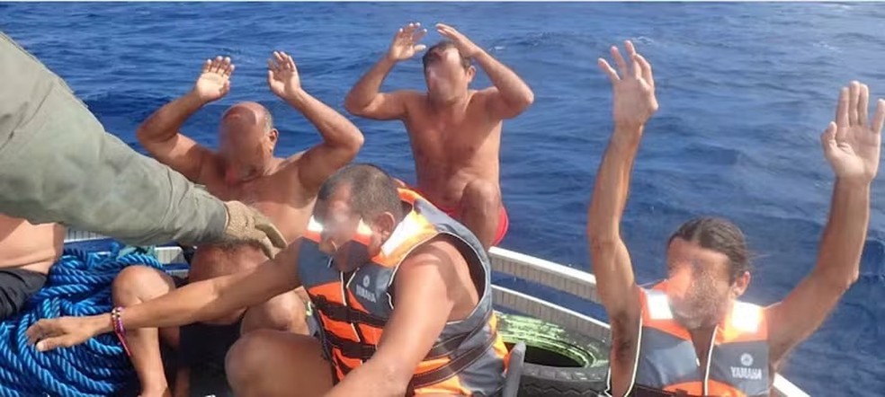 Semissubmersível é apreendido com cerca de 6,5 toneladas de droga, em Portugal. — Foto: Divulgação