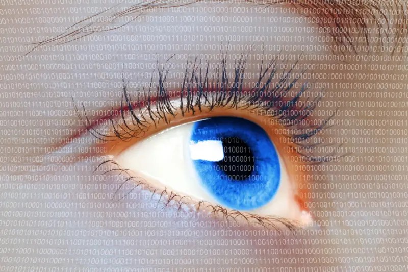 Os 'espelhos com IA' que estão mudando como cegos se veem