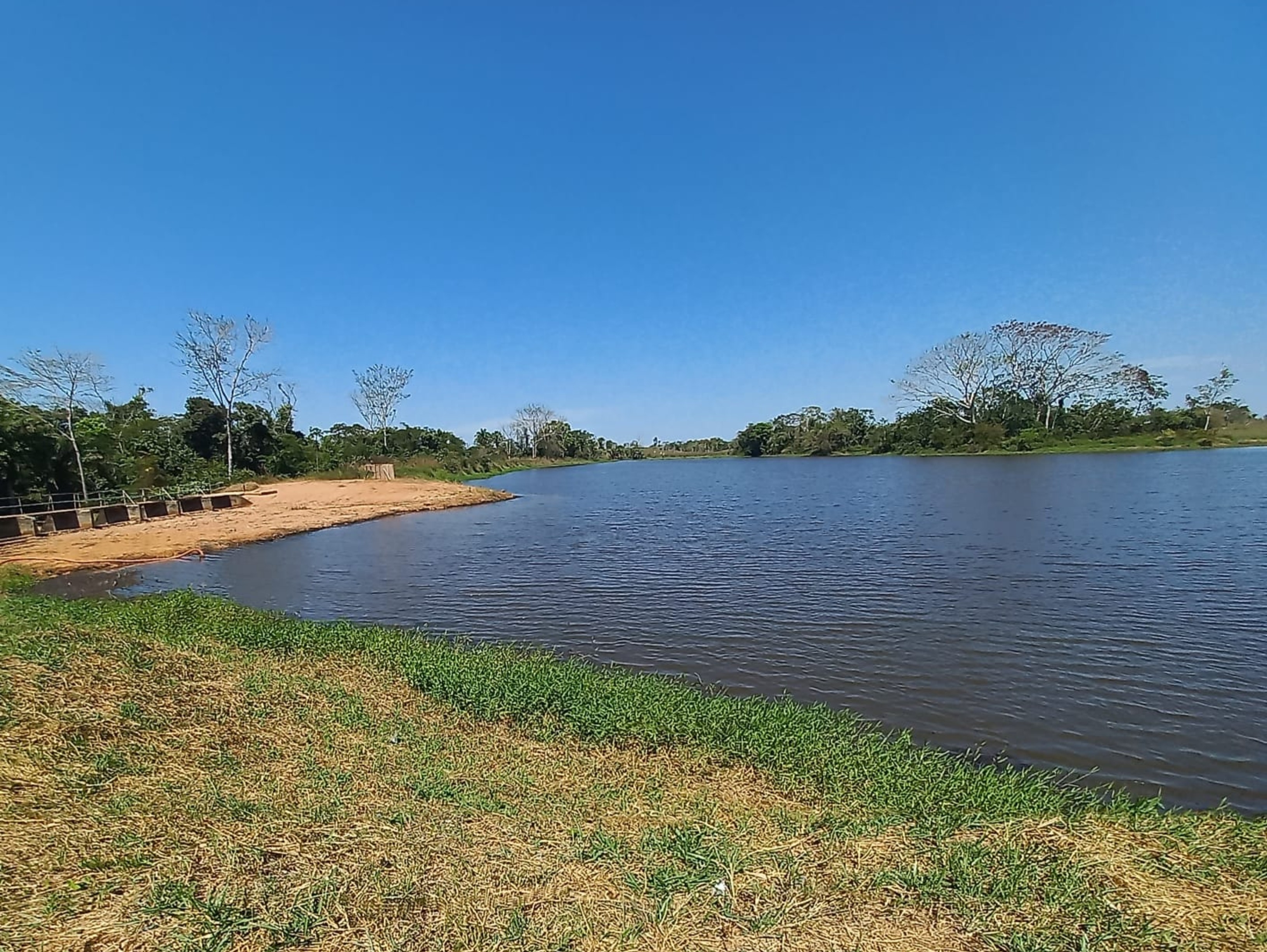 Com reservatório em nível crítico, cidade do AC decreta emergência devido à seca