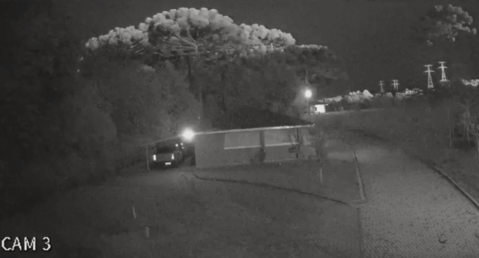 Vídeo mostra clarão durante incêndio em subestação do PR que causou falta de energia em todos os estados e no DF — Foto: Conrado Reichmann Müller