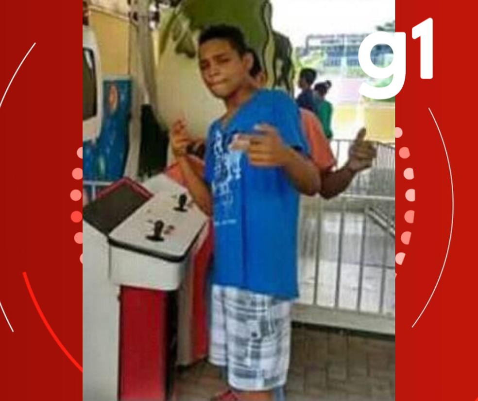 Umas das últimas fotos de Lucas Gabriel de Souza antes de desaparecer em 2015 — Foto: Arquivo pessoal