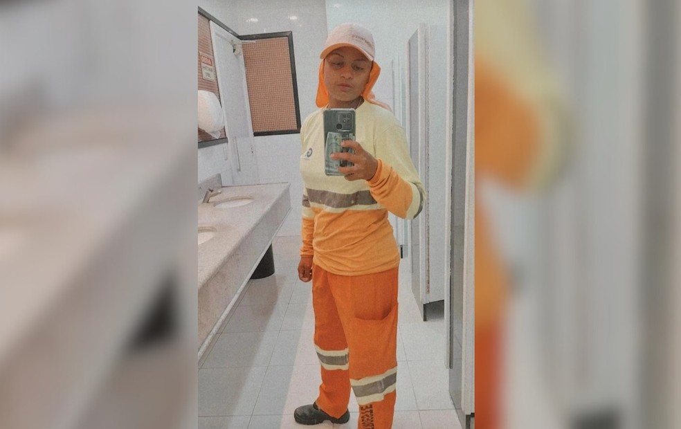 Ingrid Lorraine trabalha como gari em Rio Preto (SP) — Foto: Ingrid Lorraine Eliziário João/Arquivo pessoal